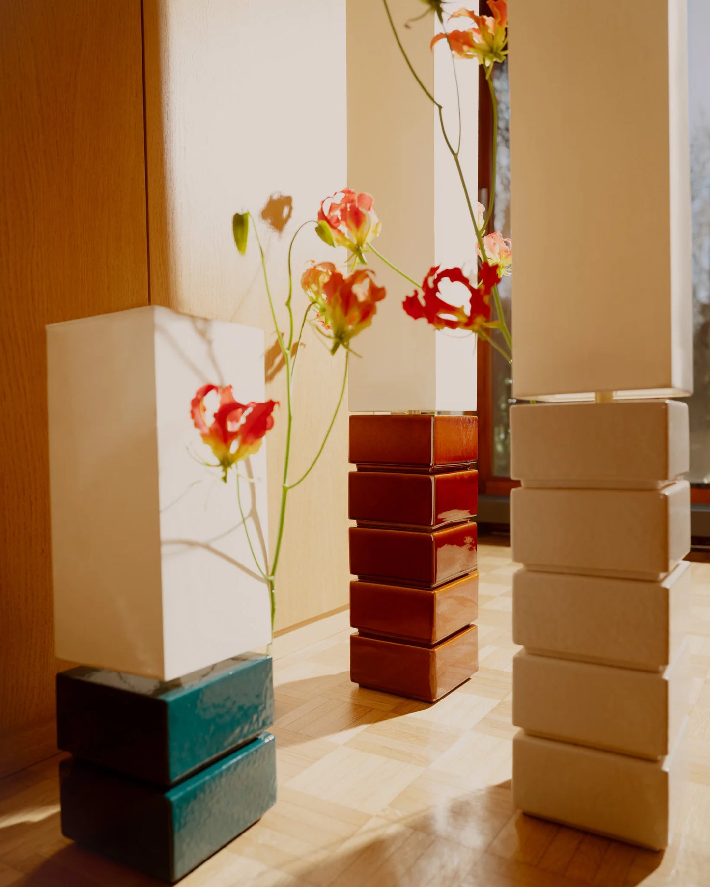 Tower Floor Lamp H129