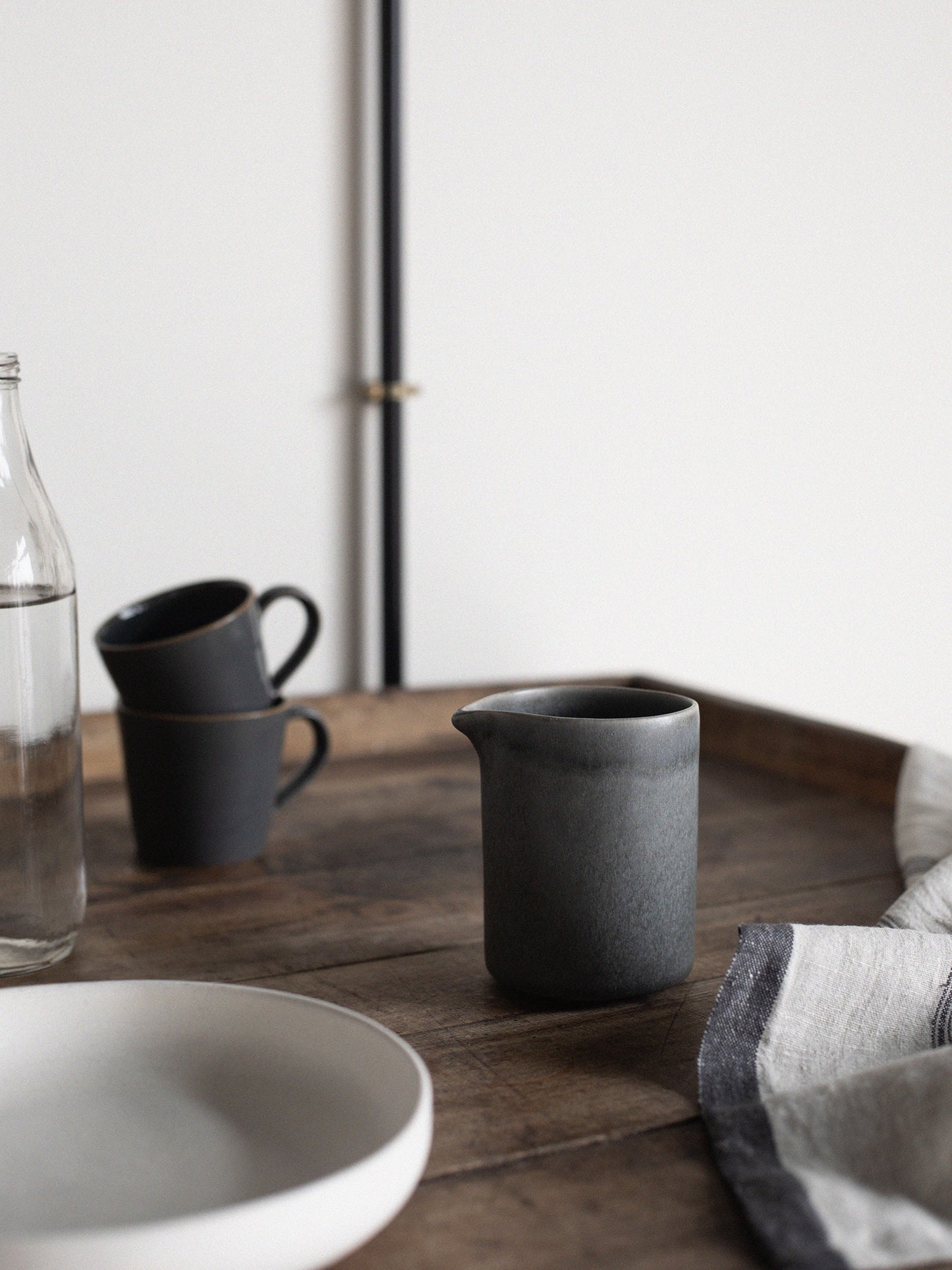 Centro Pitcher Medium - Soft Grey