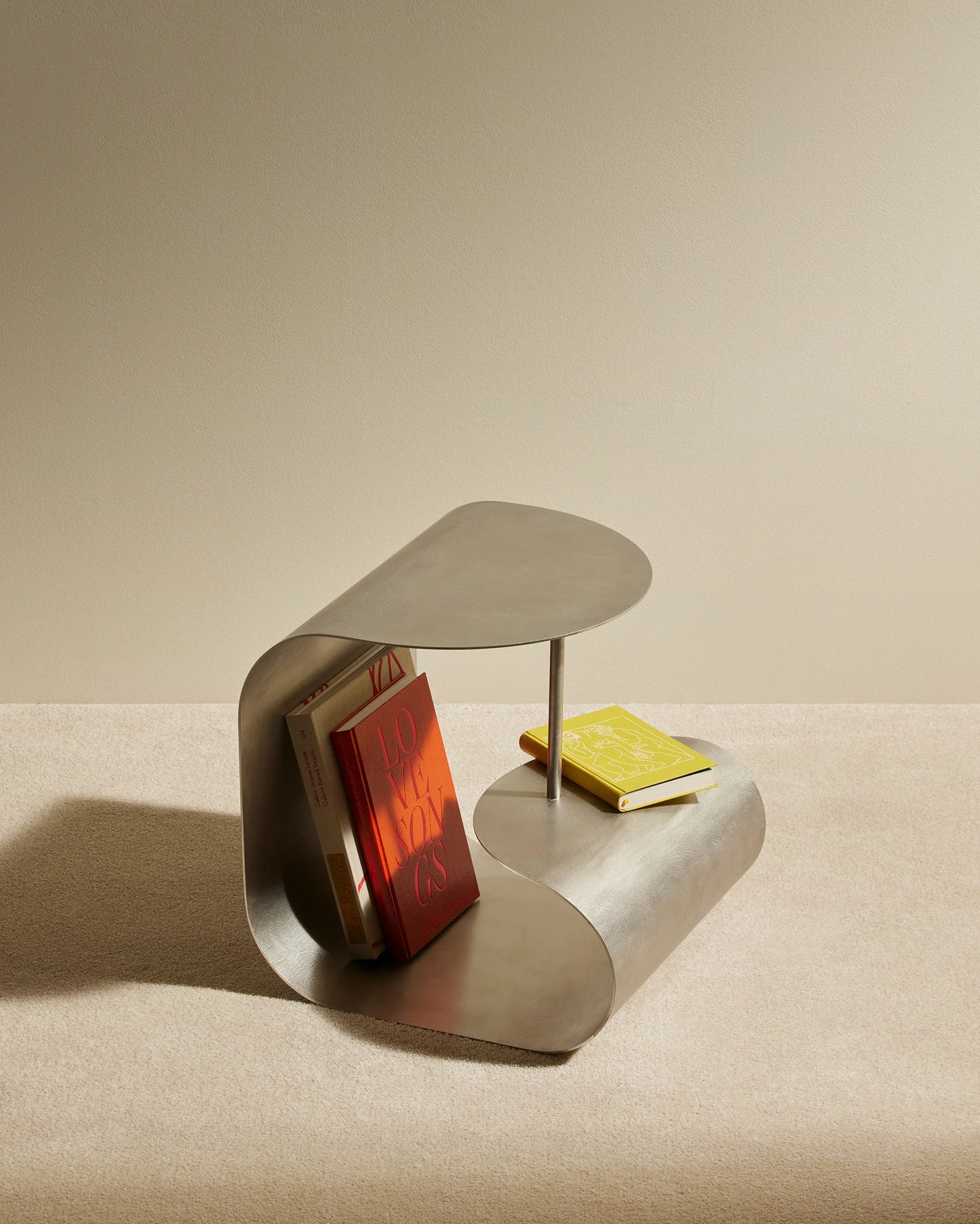 Gege Side Table