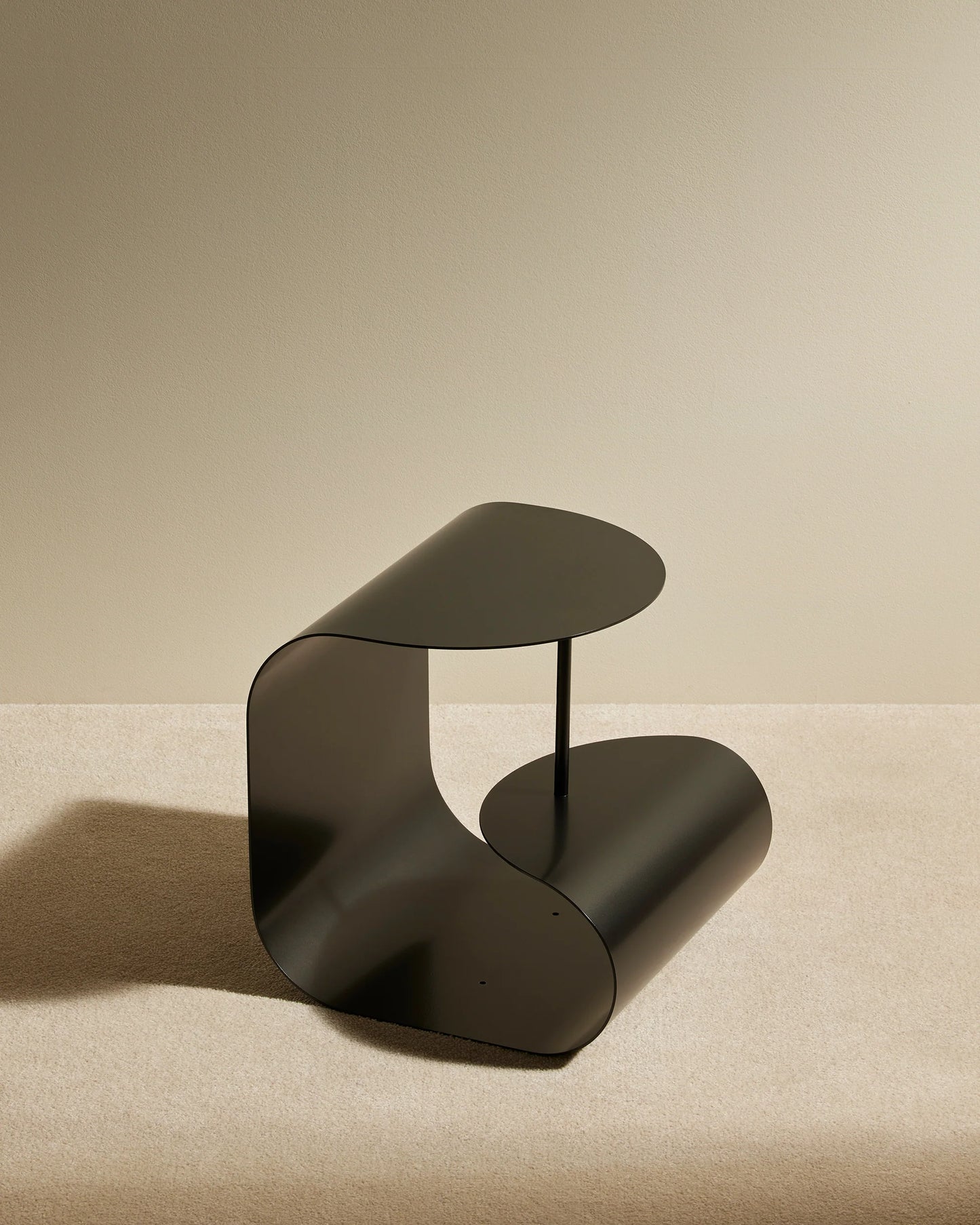 Gege Side Table