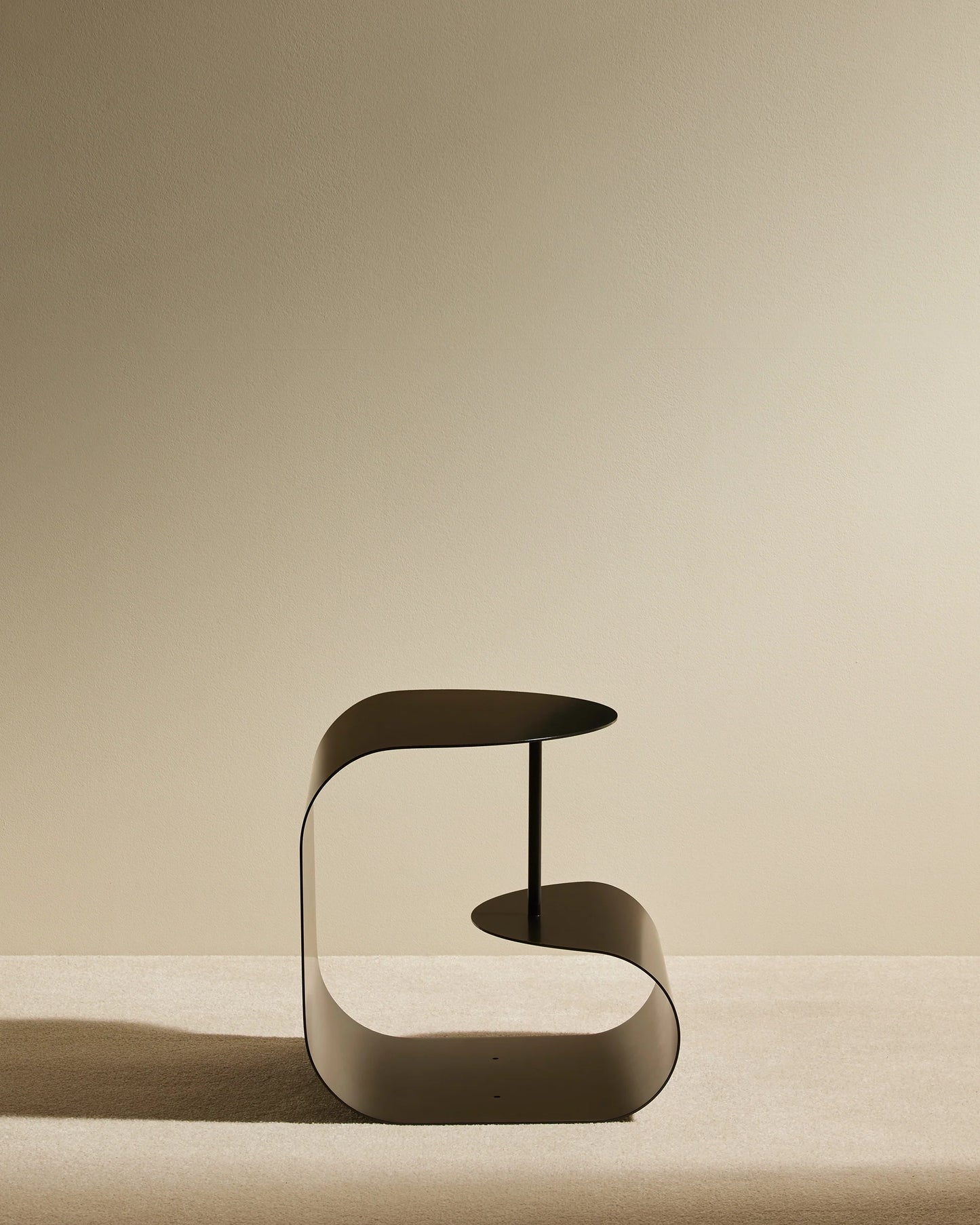 Gege Side Table