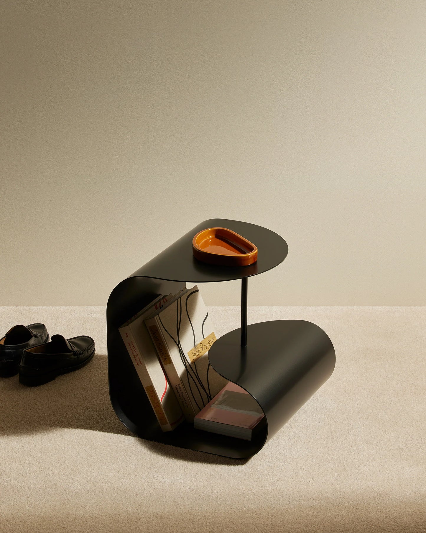Gege Side Table