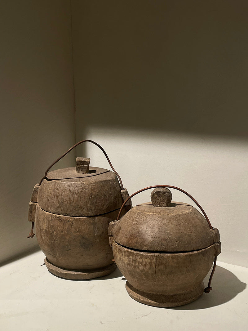 Round food container
