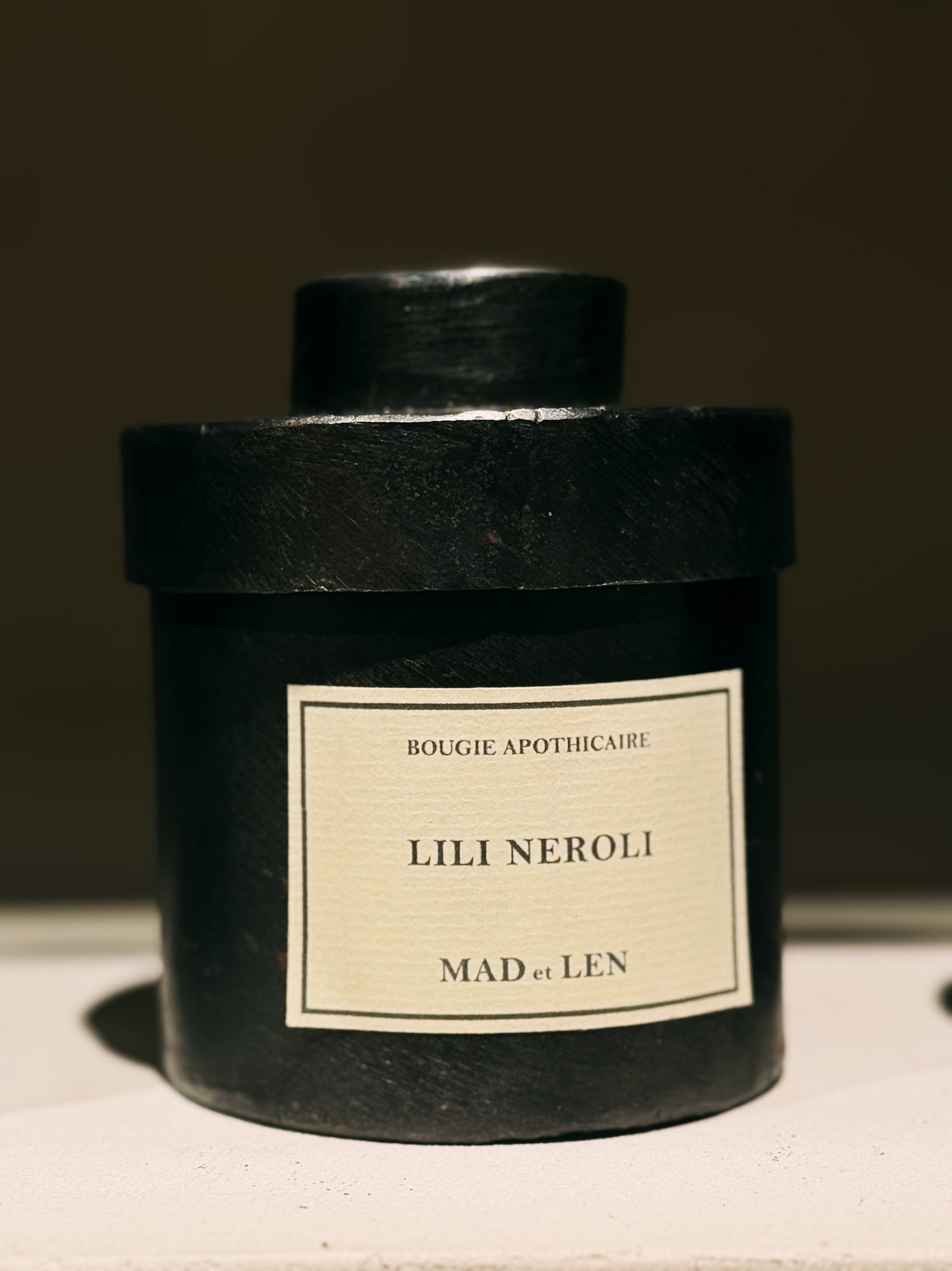 Bougie D'Apothicaire 300G Black Wax (Lili Neroli)