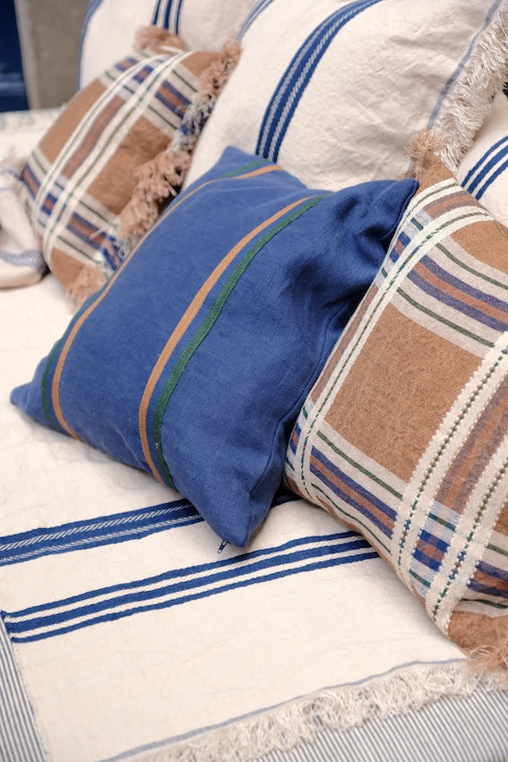 Max Pillow cover