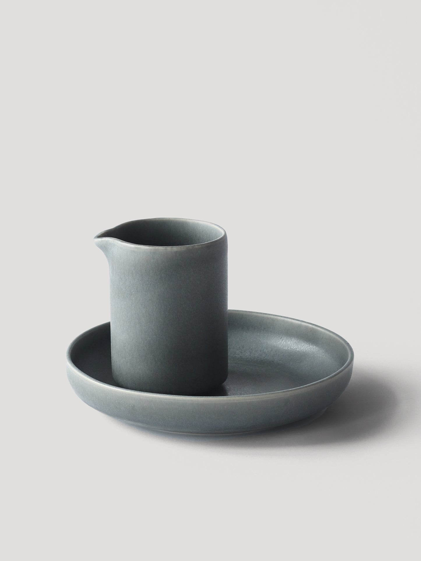 Centro Pitcher Medium - Soft Grey
